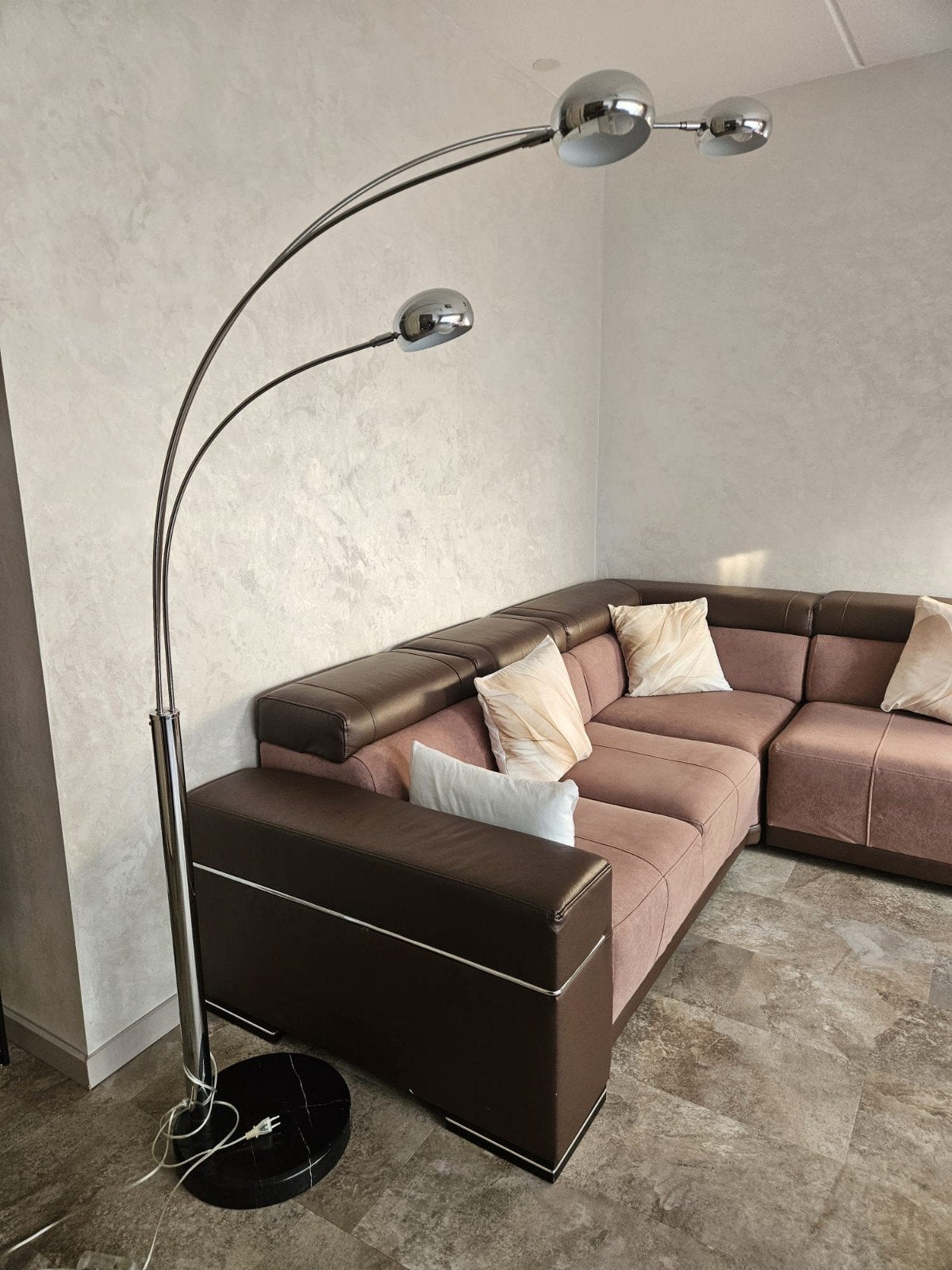 Moderne booglamp met 3 bollen en marmeren voet, Ophalen, Gebruikt, E14 (klein), Modern