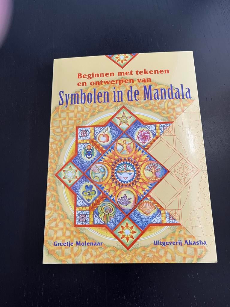 Mandala Boeken: Tekenen, Ontwerpen & Symboliek, Boeken, Ophalen of Verzenden, Zo goed als nieuw, Spiritualiteit algemeen, Instructieboek