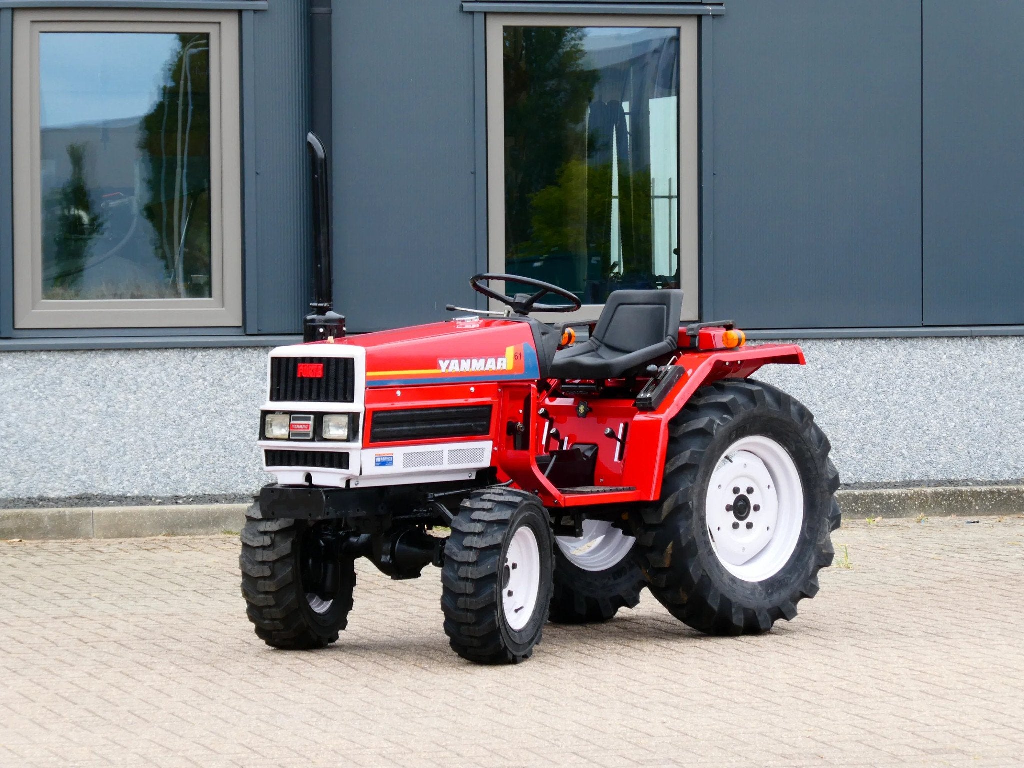 Yanmar F15D 4wd / 0719 Draaiuren / Industriebanden
