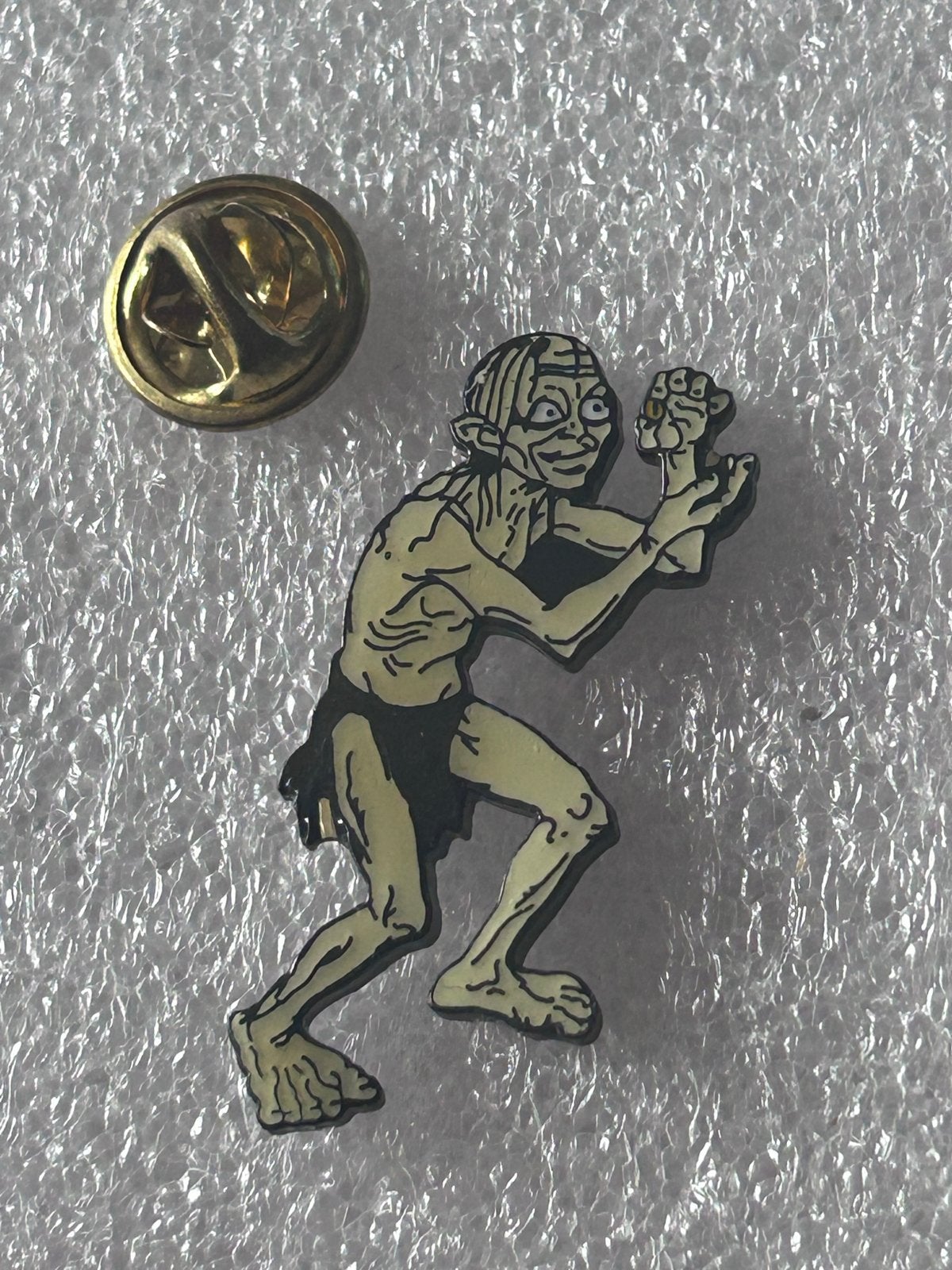 Lord of the Rings Gollum Pin Speldje, Ophalen of Verzenden, Zo goed als nieuw, Figuurtje, Speldje of Pin