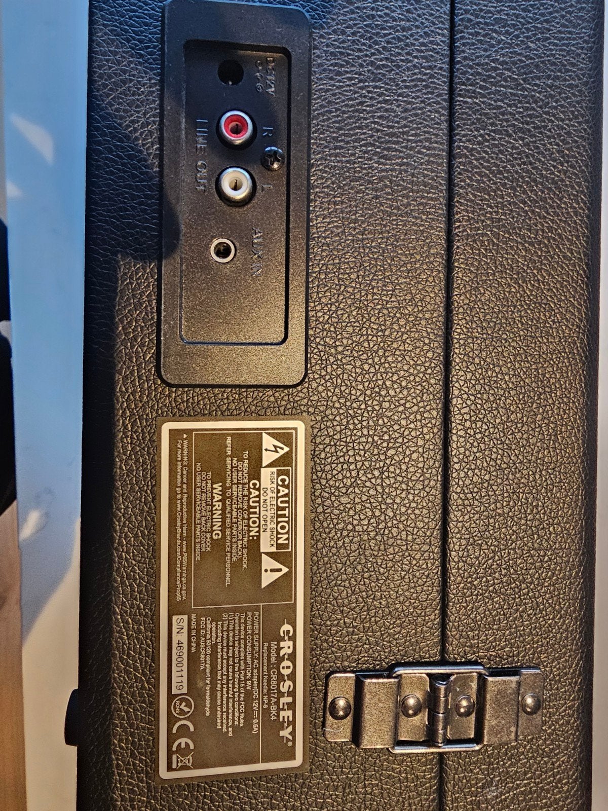 Foto 2 van Crosley Platenspeler CR8017A- Draagbaar en Compact