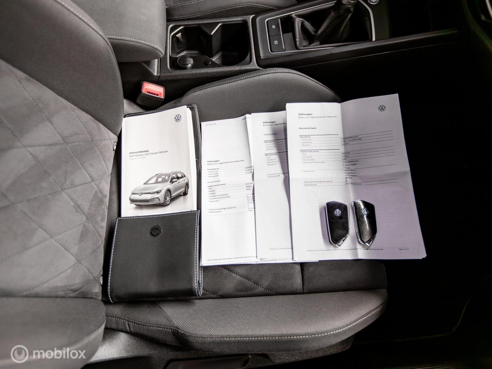 Volkswagen Golf Variant 1.5 TSI Life Business|OrigNL|Carplay, Auto's, Voorwielaandrijving, 1498 cc, 4 cilinders, 1261 kg