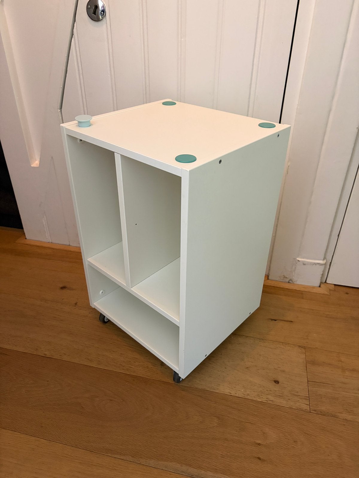 Ikea boekenkastje nachtkastje op wieltjes, Ophalen, Overige typen