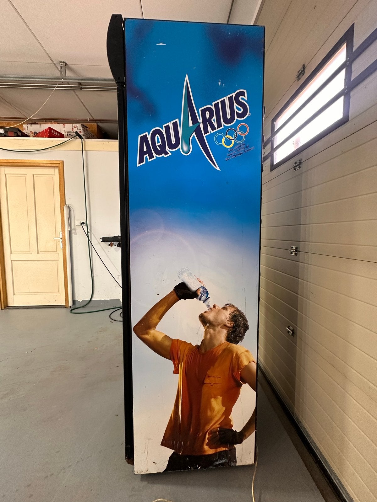 Coca Cola Aquarius Koelkast met 3 Rekken, Ophalen, 200 liter of meer, 160 cm of meer, 45 tot 60 cm