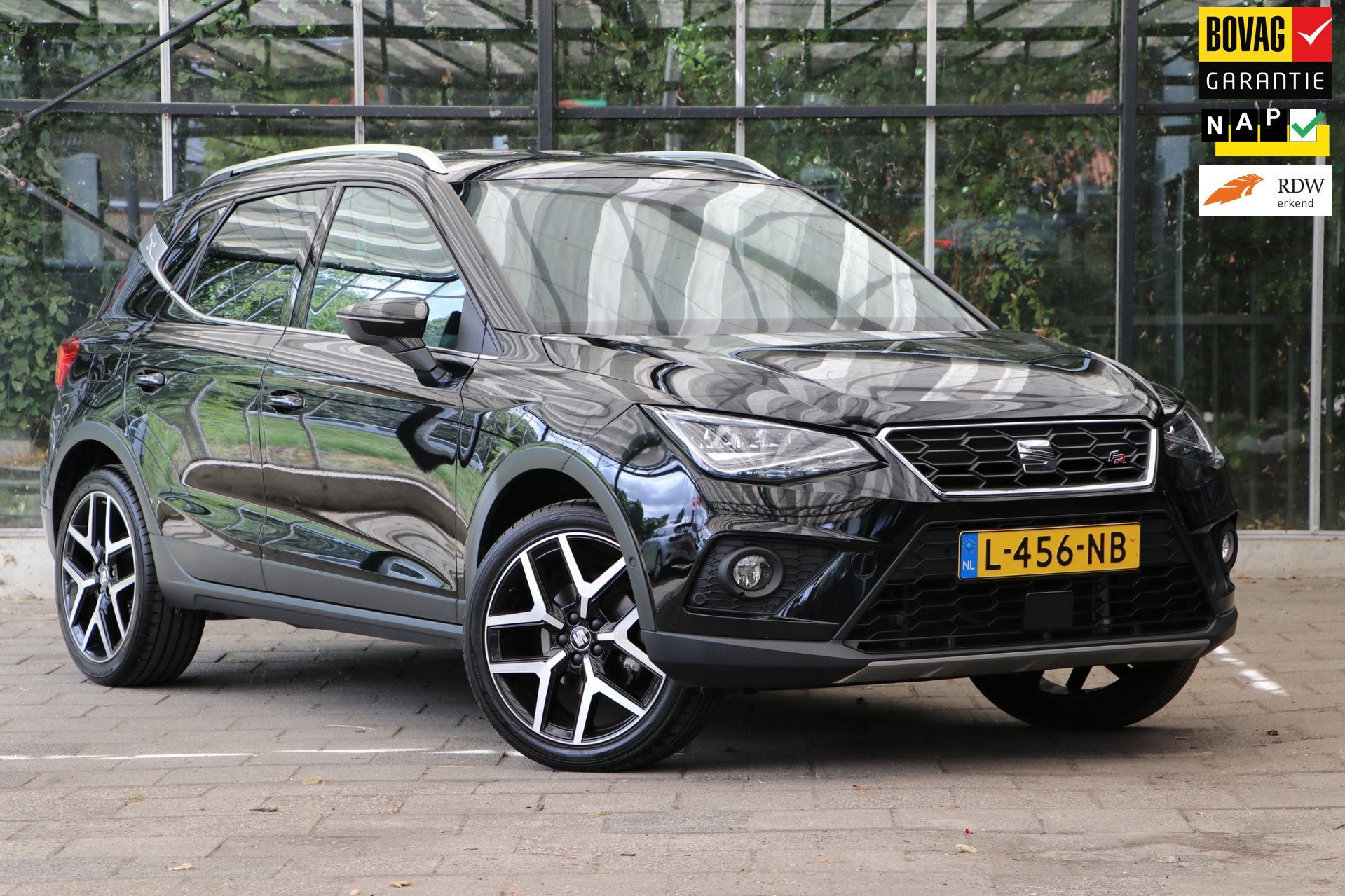Seat Arona 1.0 TSI FR Business Intense LED / Adaptive / Trek, Auto's, Voorwielaandrijving, Dealer onderhouden, Automatische klimaatregeling