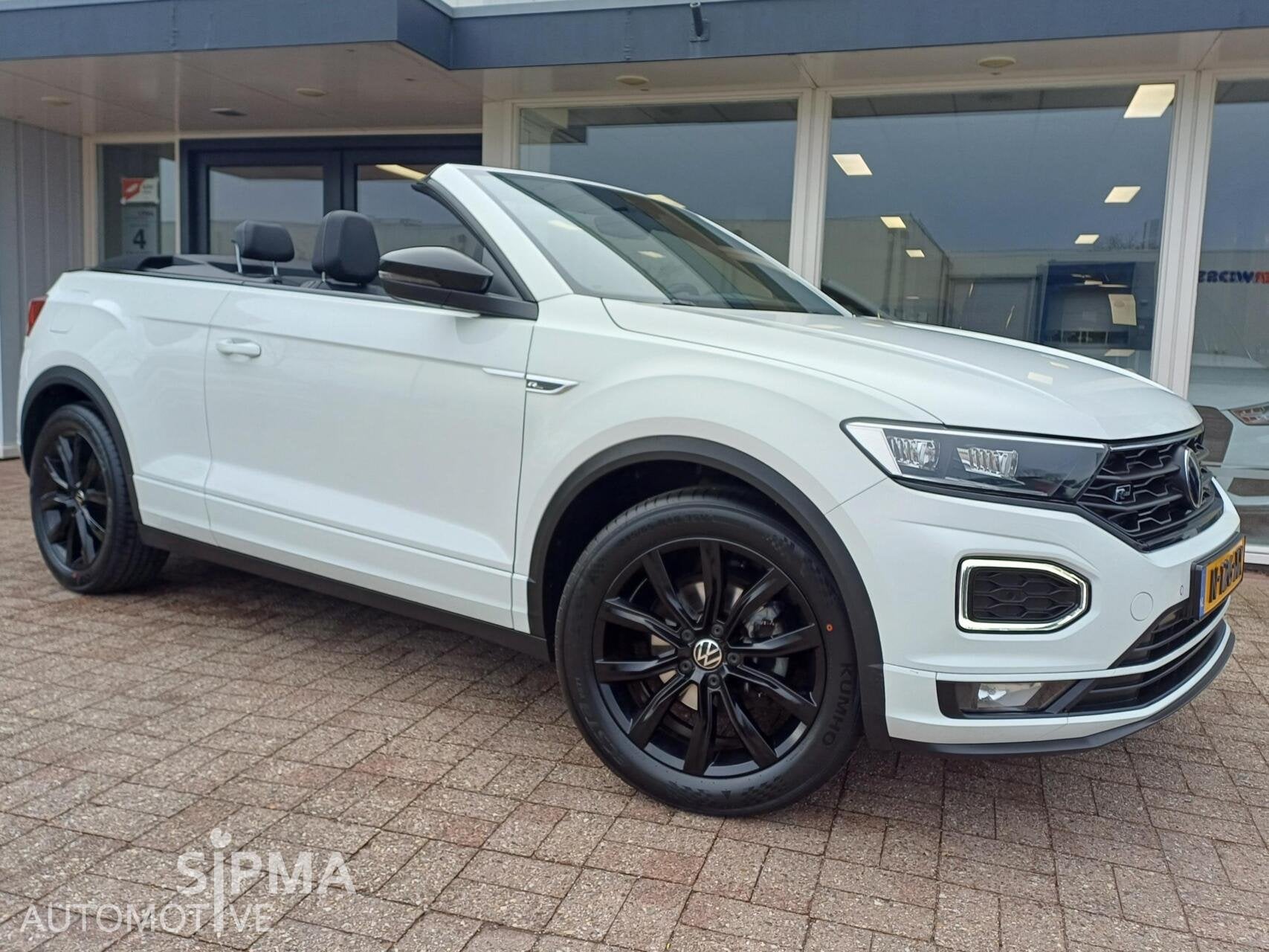VW T-Roc R-Line Cabrio 1.5TSI/150pk/Led/Aut/150pk/Trekhaak/, 4 cilinders, Wit, Automatische klimaatregeling, 1500 kg