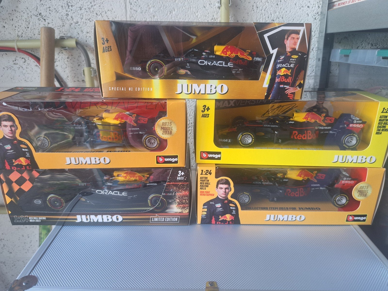 4x Max Verstappen wagens  (nieuw)8, Ophalen, Nieuw, Bburago