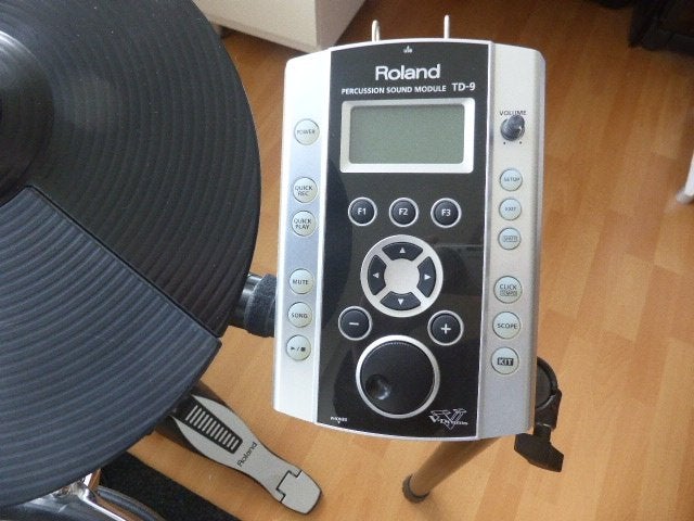 Foto 3 van Roland TD-9 V-Drum