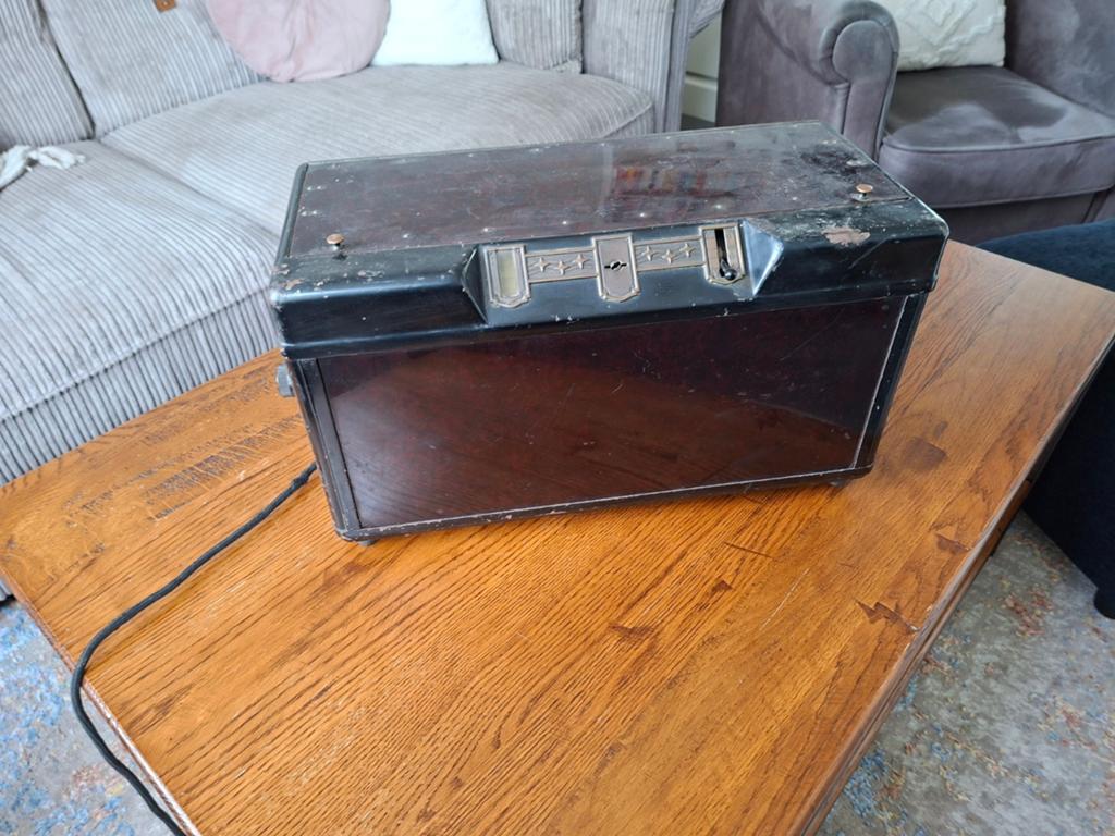 Vintage PHILIPS RADIO TYPE 2511, Ophalen of Verzenden, Niet werkend, Overige typen