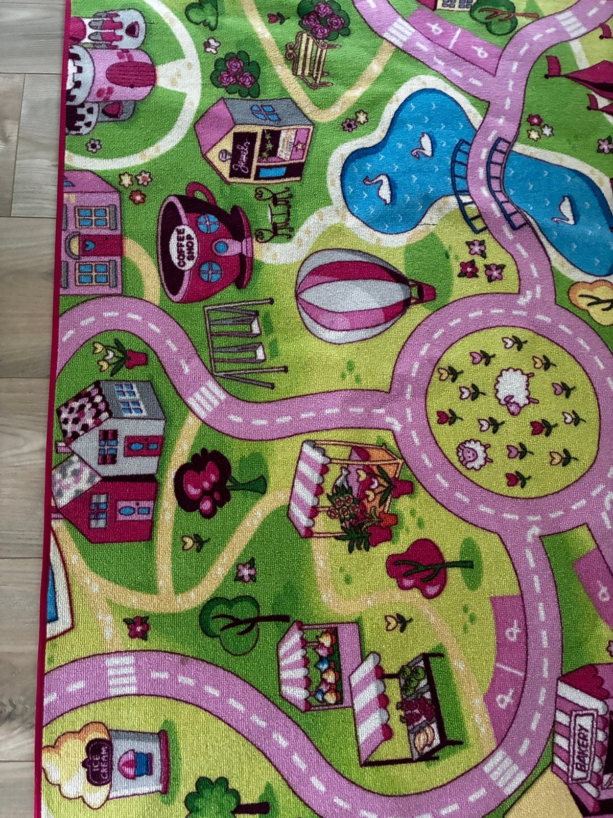 Speelkleed voor kinderen - Stadsavontuur, Huis en Inrichting, Zo goed als nieuw, 150 tot 200 cm, Rechthoekig, Groen