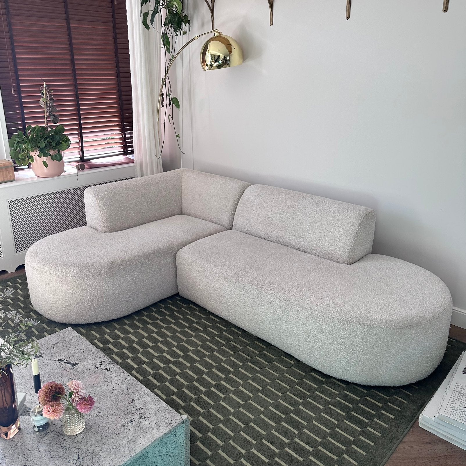 Bouclé Hoekbank Organische Vorm, Ophalen, 250 tot 300 cm, Gebruikt, Hoekbank