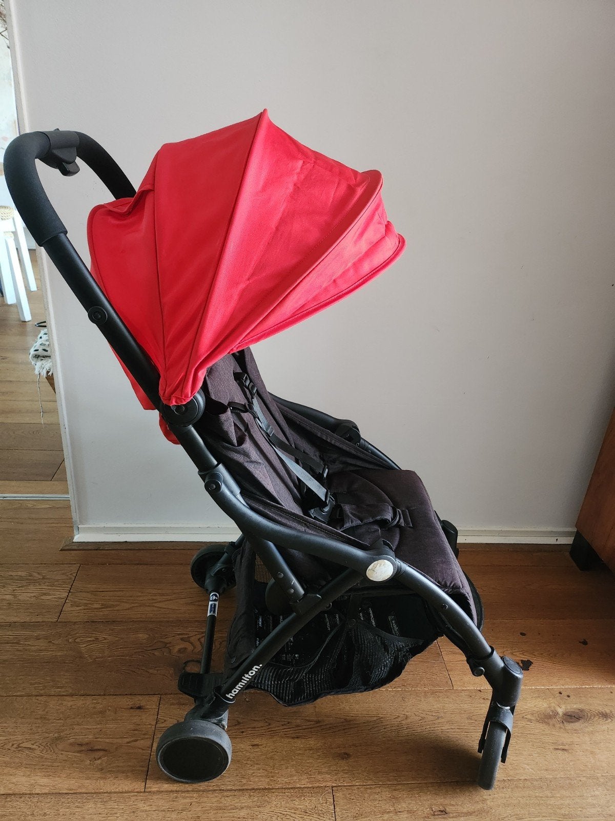 Hamilton kinderwagen rood magicfold - compleet, Kinderen en Baby's, Kinderwagens en Combinaties, Ophalen, Gebruikt, Overige merken