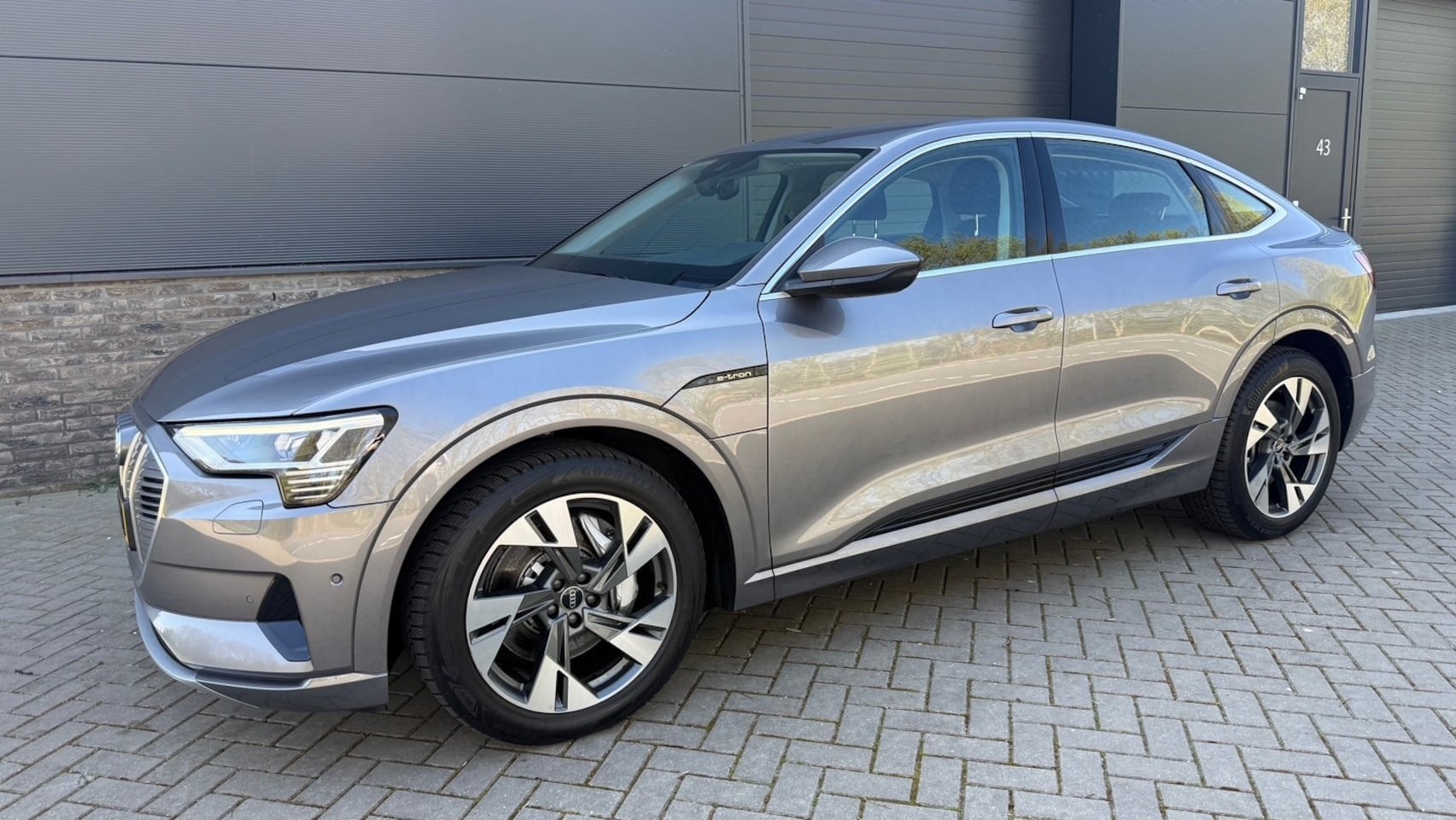 Audi e-tron Sportback 55 quattro Business edition 95 kWh SOH, Auto's, Audi, Automaat, 131 €/maand, 95 kWh, 1583 min