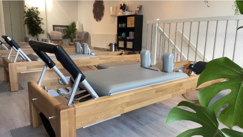Te koop 2 stuks pilates reformer Legacy, Ophalen, Zo goed als nieuw