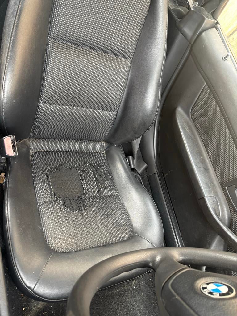 GEZOCHT: BMW Z3 Stoelbekleding (bestuurdersstoel), Ophalen of Verzenden, Gebruikt, BMW