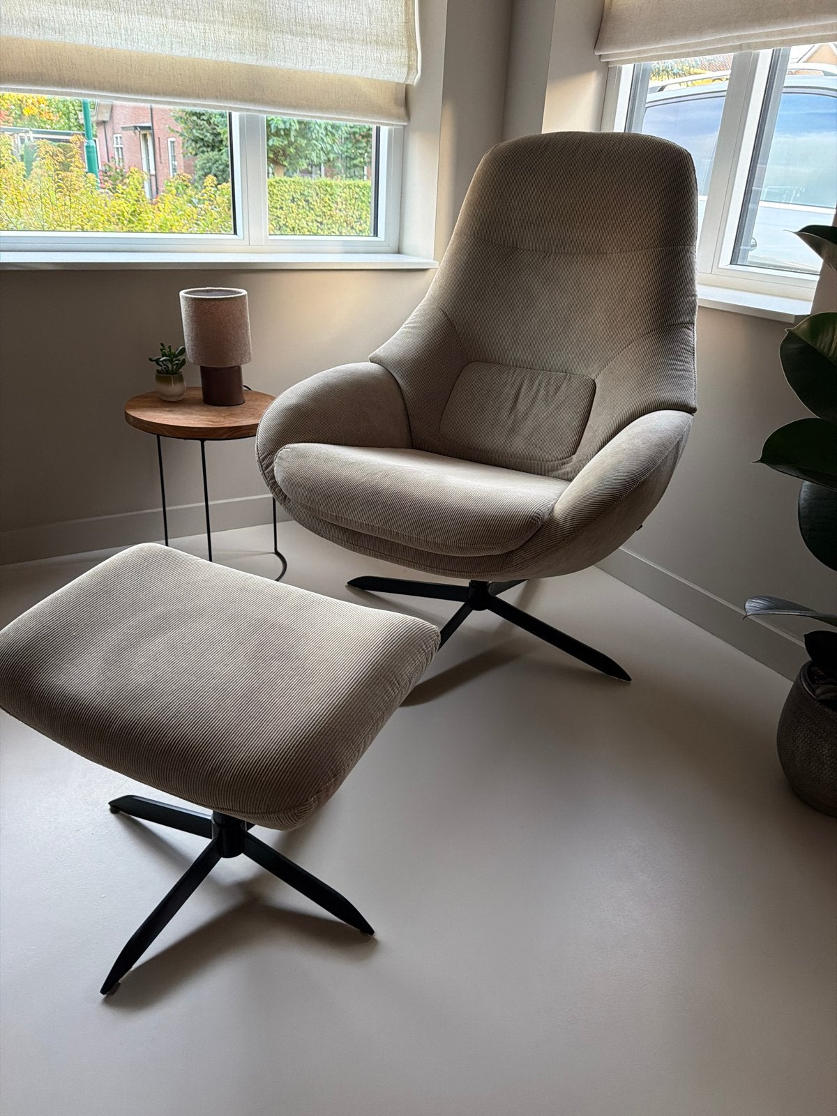 Bolia Design Stoel met Voetenbank - Zo goed als nieuw, Overige kleuren, Ophalen of Verzenden, Zo goed als nieuw, Eén