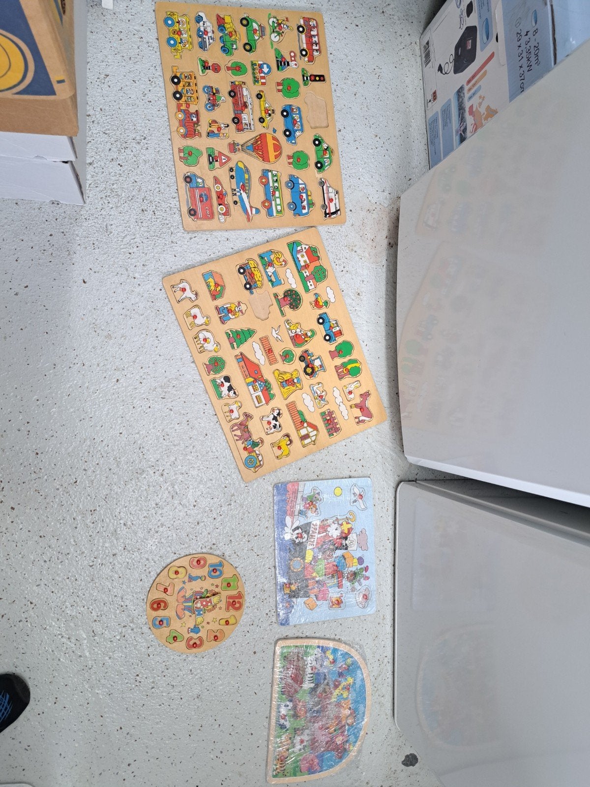 Houten Insteekpuzzels voor Kinderen - Diverse Thema's, 2 tot 4 jaar, Gebruikt, 10 tot 50 stukjes, Ophalen of Verzenden