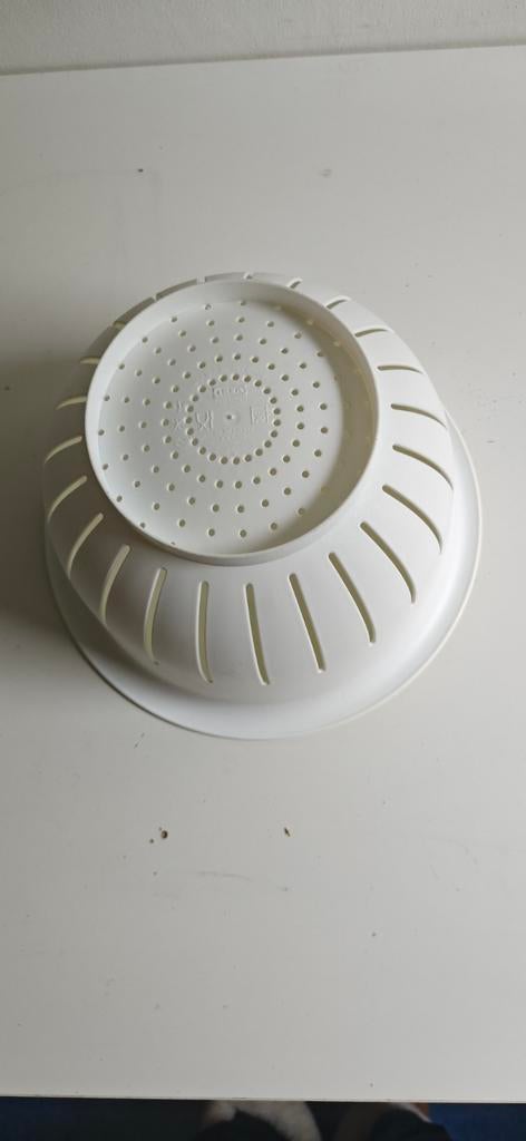 Witte vergiet van IKEA - Ideaal voor pasta en groenten, Huis en Inrichting, Overige typen, IKEA, Kunststof, Ophalen of Verzenden