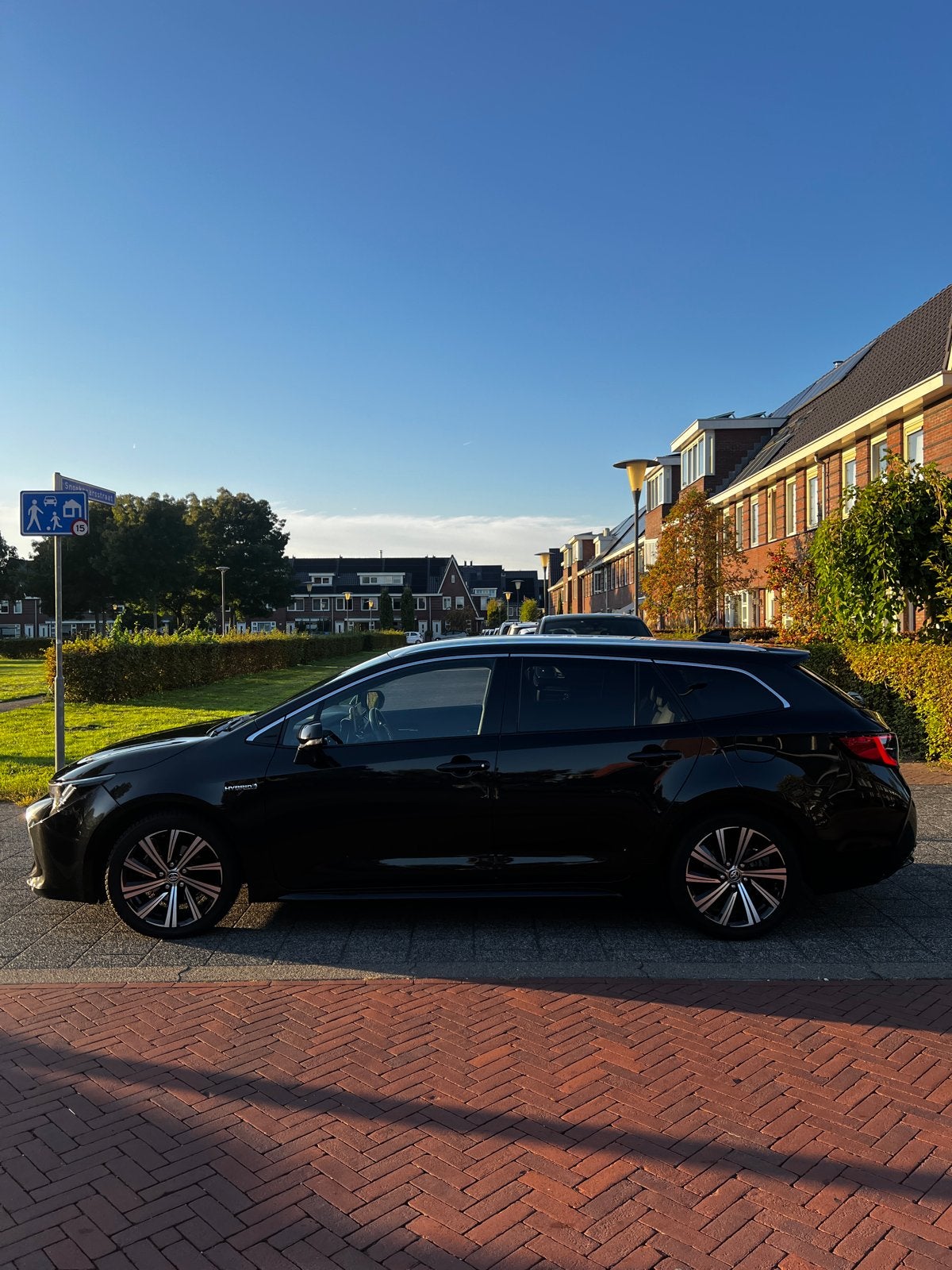 Foto 6 van Toyota Corolla TS 1.8 Hybrid 122pk CVT 2021 Zwart