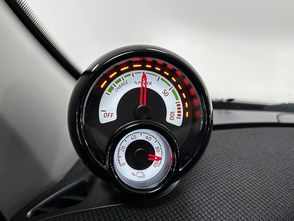 smart forfour EQ Comfort 18 kWh PARKEERSENSOREN ACHTER | CLI, Auto's, Smart, Gebruikt, Met garantie (alle), 43 €/maand, Zwart