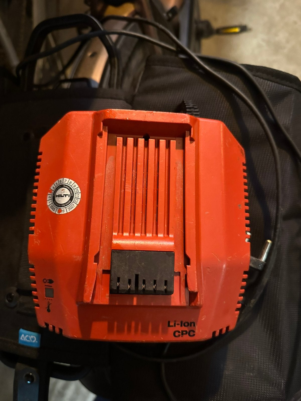 Oplader hilti C4/36-350, Ophalen of Verzenden, Gebruikt