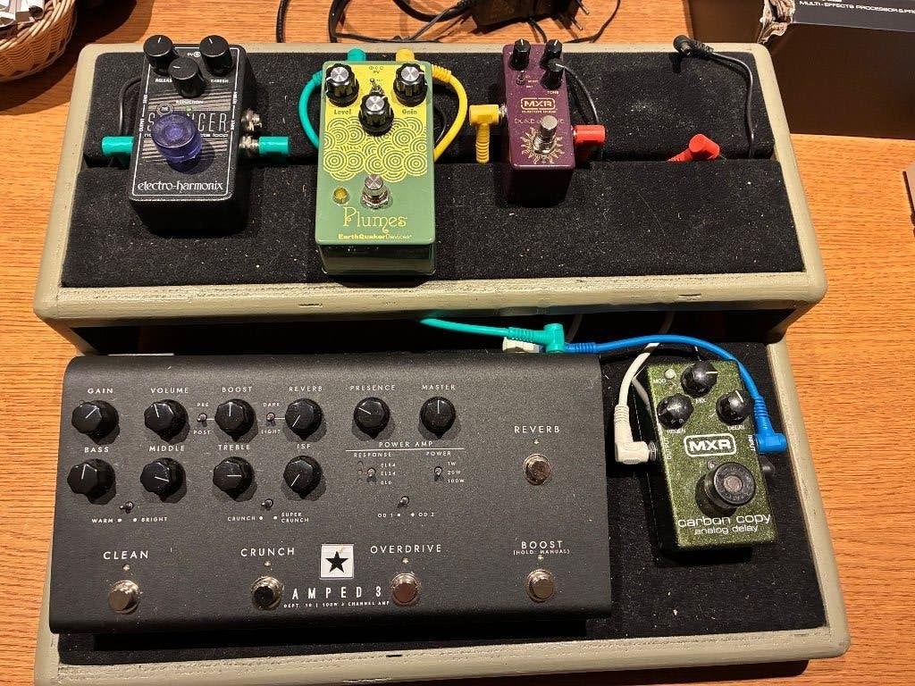 Pedalboard en pedals, Muziek en Instrumenten, Ophalen, Zo goed als nieuw
