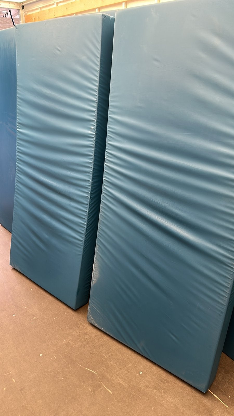 50 x incontinentie matras 90x200, Ophalen, 90 cm, Eenpersoons, Zo goed als nieuw