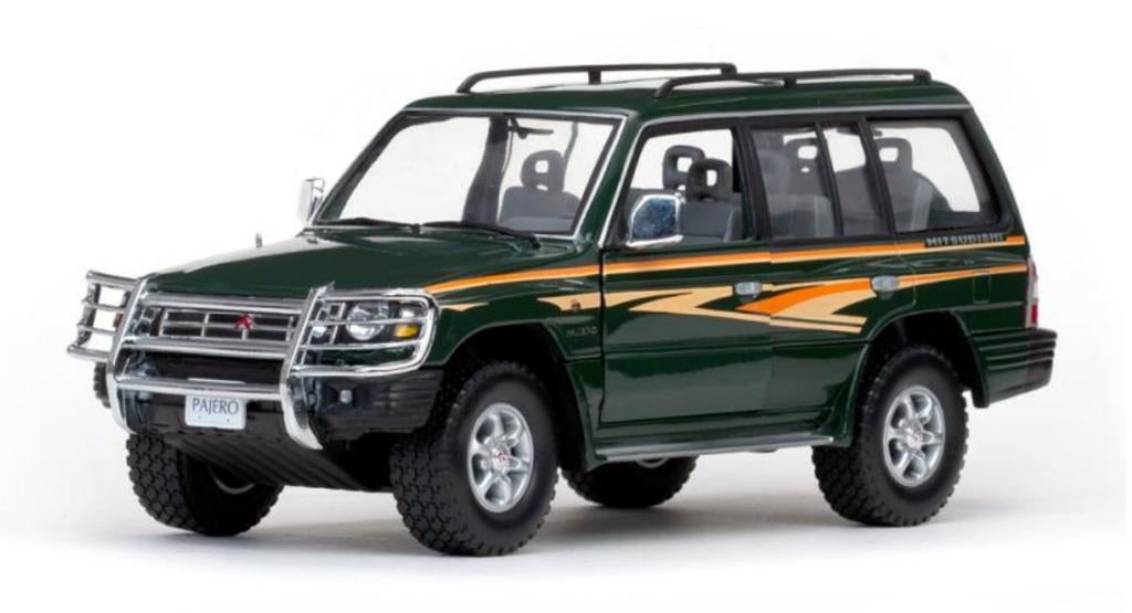 1/18 Mitsubishi Pajero V31LWB 3.5 V6 Sunstar Limited Edition, Hobby en Vrije tijd, Modelauto's | 1:18, Ophalen of Verzenden, Nieuw