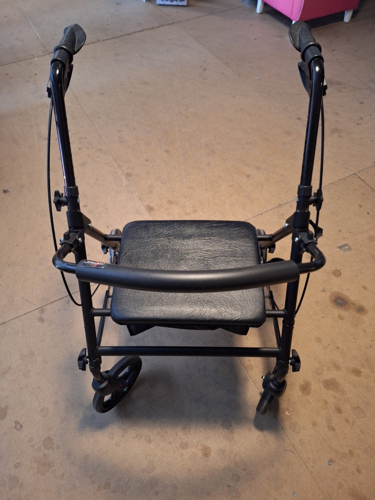 nog een mooie rollator,zo goed als nieuw, Ophalen, Gebruikt