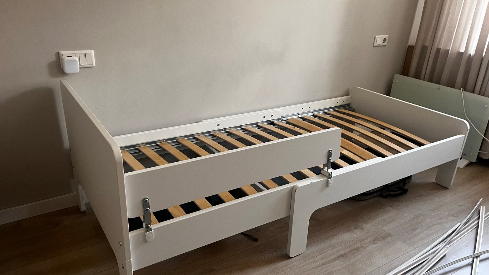 IKEA SLÄKT bed met groeimatras - 80x200 cm, Huis en Inrichting, Ophalen, Gebruikt, Eenpersoons, Wit
