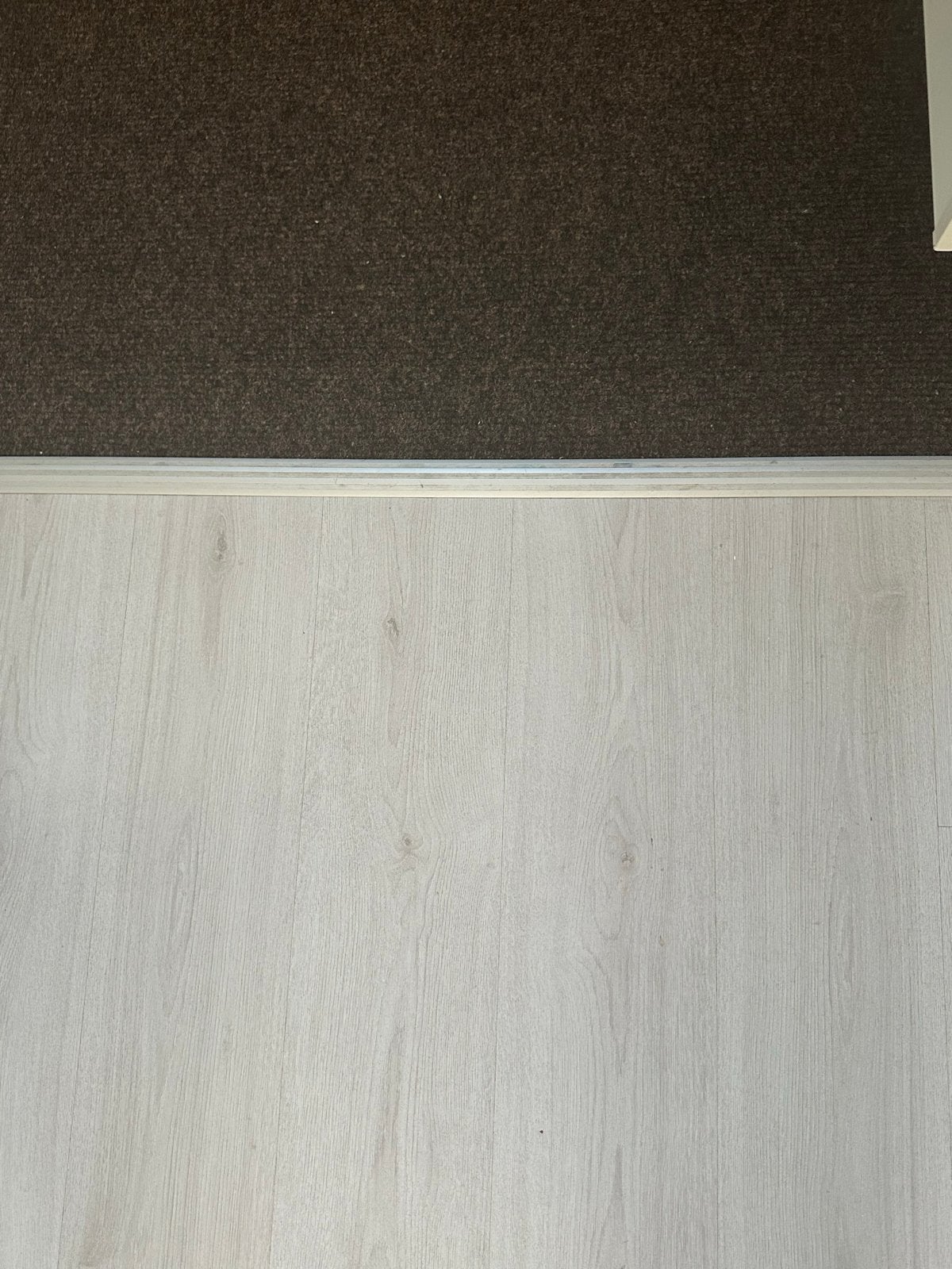 Laminaatvloer 121m2 incl. plinten, gebruikt, goede staat., Ophalen, Kunststof, Gebruikt, 50 tot 150 cm