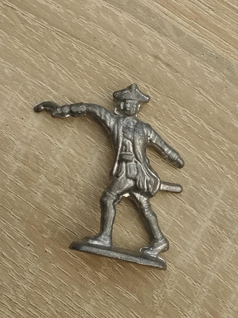 Vintage Tinnen Soldaatje - Musketier, Ophalen, Gebruikt
