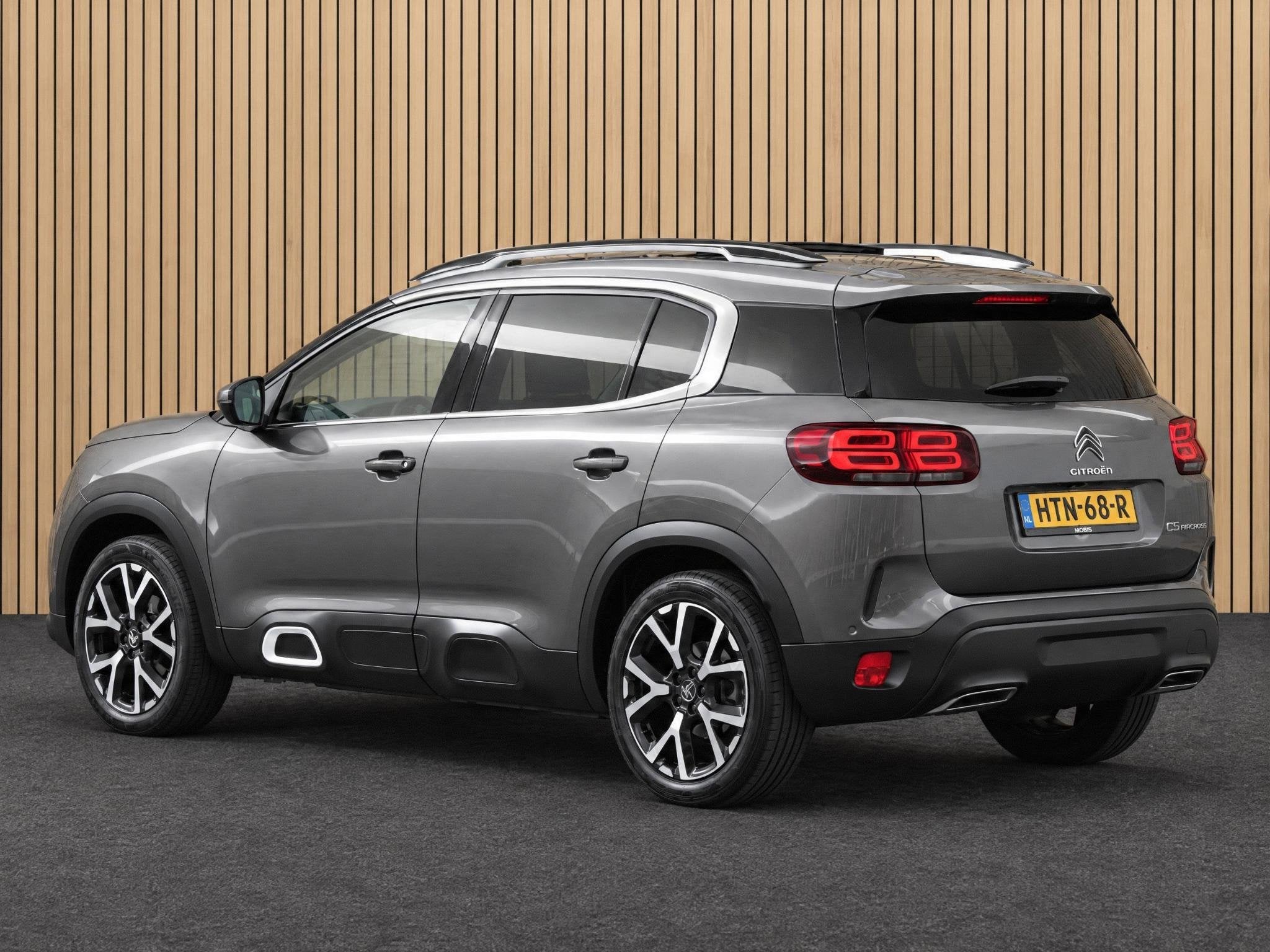 Citroen C5 Aircross 1.2T Shine Automaat | Camera/Panoramadak, Auto's, 12 maanden, 15 km/l, Gebruikt, Euro 6
