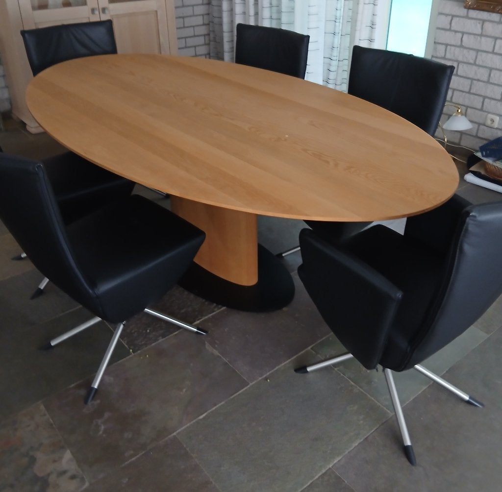 grote ovale eettafel zgan, Huis en Inrichting, Tafels | Eettafels, Ophalen, 100 tot 150 cm, 200 cm of meer, Zo goed als nieuw