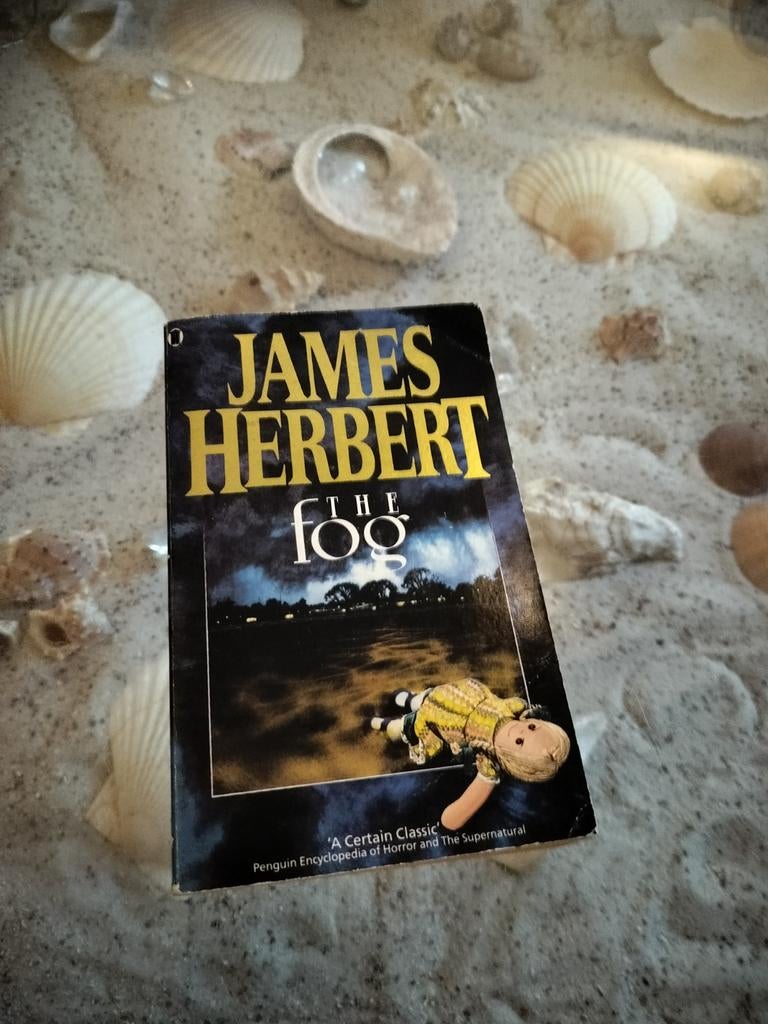 James Herbert - The Fog - English, Boeken, Ophalen of Verzenden, Gelezen