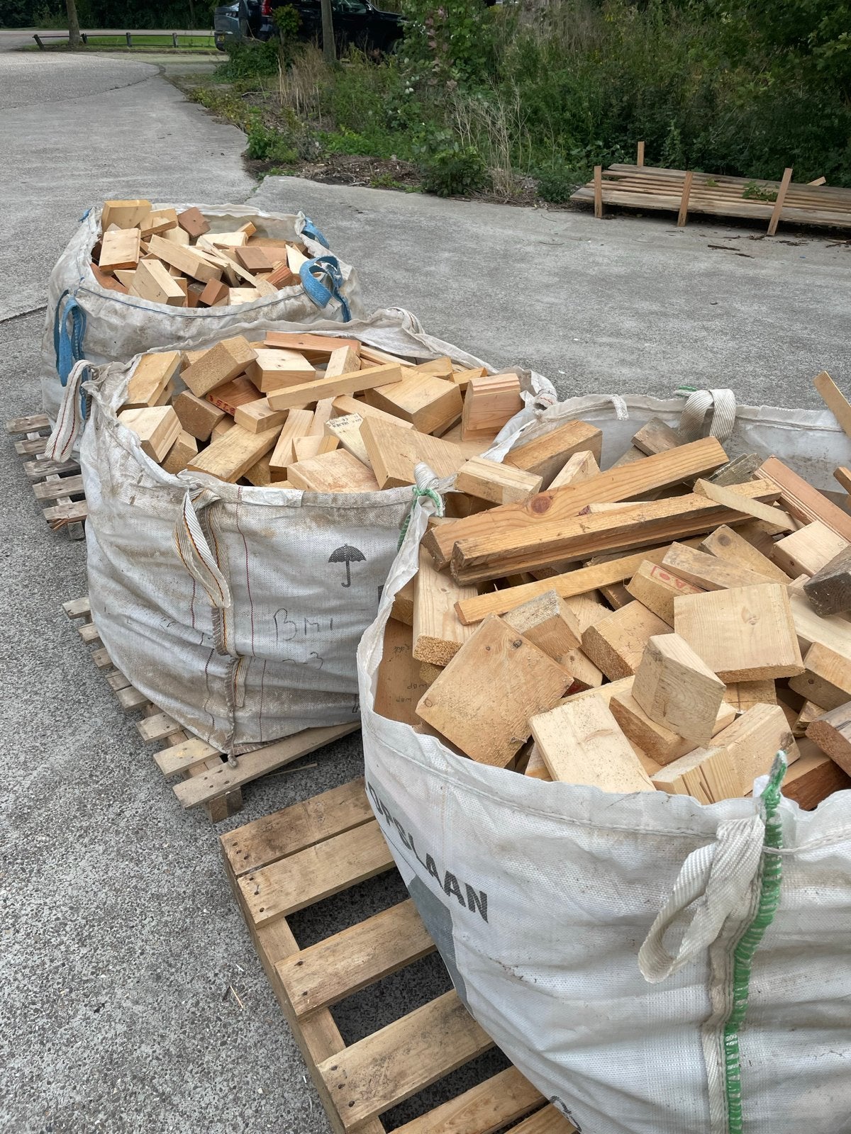 Diverse partij brandhout/aanmaakhout in big bags, Tuin en Terras, Minder dan 3 m³, Ophalen