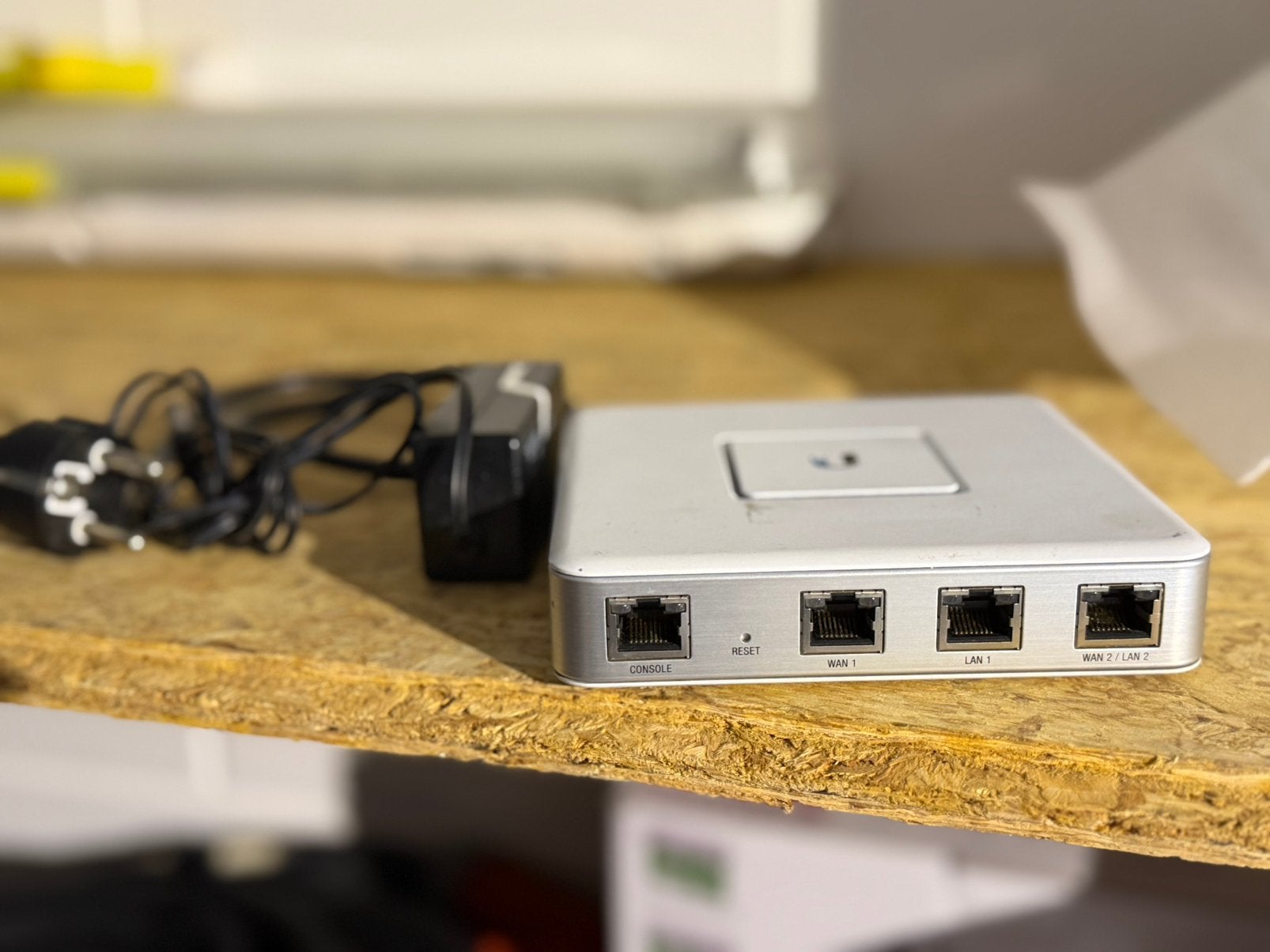 Ubiquiti UniFi Security Gateway (USG) Router/Firewall, Computers en Software, Ophalen, Zo goed als nieuw