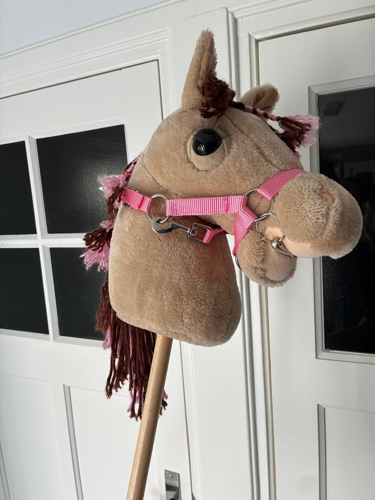 Hobbyhorse met roze hoofdstel - Speelgoed paard op stok, Ophalen, Zo goed als nieuw, Meisje