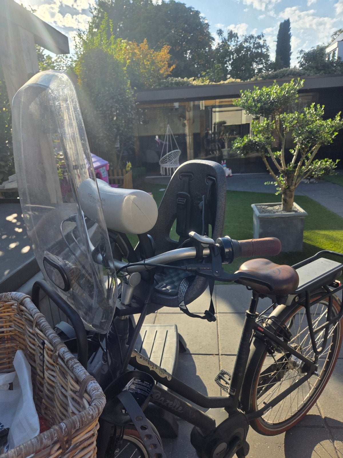 Thule Yepp Nexxt Mini Fietsstoeltje met Windscherm, Fietsen en Brommers, Ophalen, Gebruikt, Thule, Voorzitje