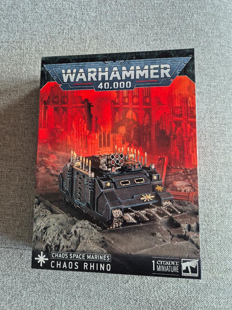 Chaos Space Marines Chaos Rhino, Hobby en Vrije tijd, Wargaming, Ophalen, Nieuw, Warhammer 40000, Figuurtje(s)