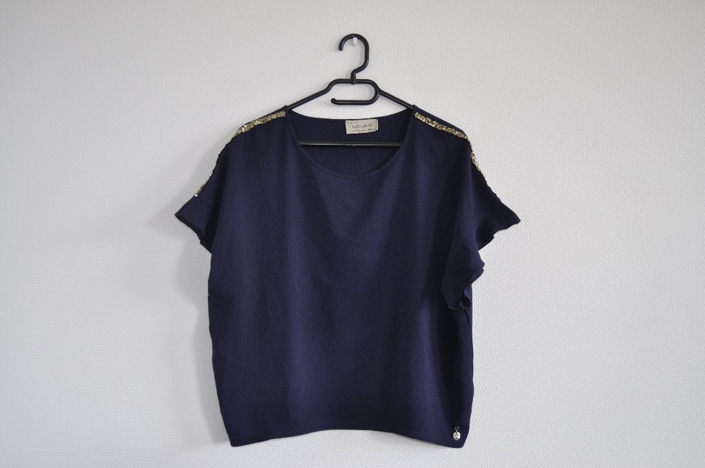 blauwe T-shirt met glitters, Kleding | Dames, T-shirts, Maat 38/40 (M), Blauw, Ophalen of Verzenden, Gedragen
