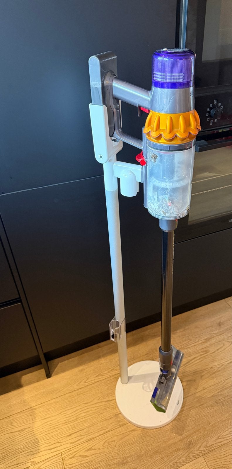 Dyson stofzuiger standaard, Ophalen, Overige typen, Oplaadstation, Zo goed als nieuw