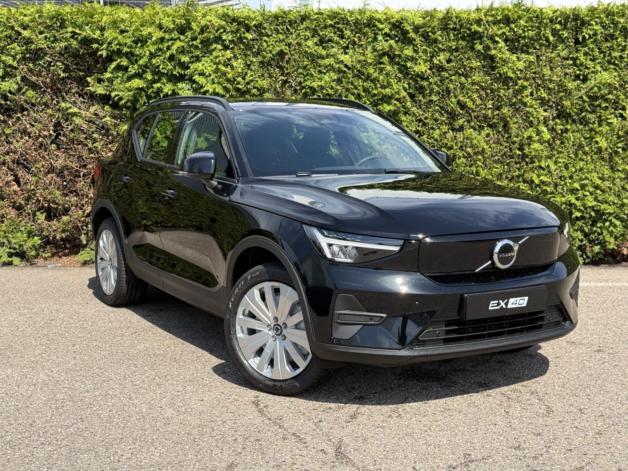Volvo EX40 Single Motor Extended Range Core 82 kWh, Auto's, Volvo, Automaat, Huisgarantie, Zwart, SUV of Terreinwagen