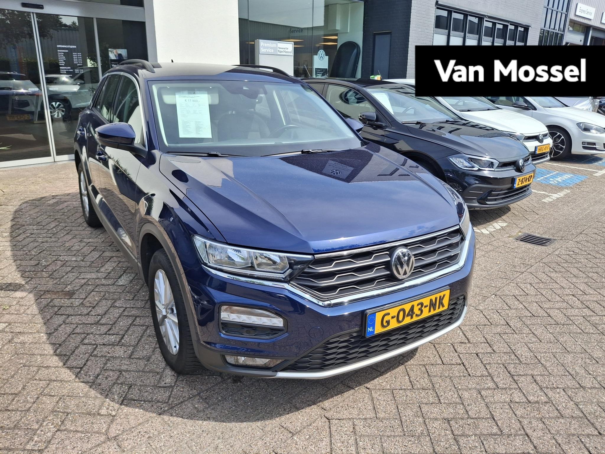 Volkswagen T-Roc 1.5 TSI Style | ACHTERUITRIJCAMERA | TREKHA, Auto's, Volkswagen, Voorwielaandrijving, 12 maanden, Stof, 4 cilinders