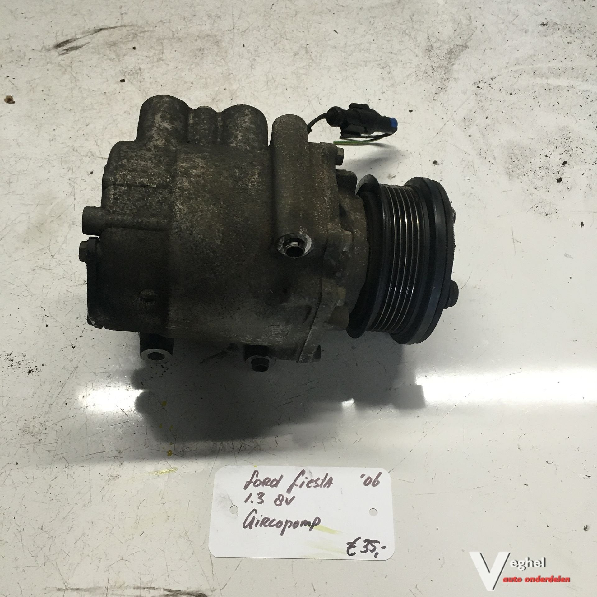 Ford Fiesta 2006 5drs 1.3 8v   Aircopomp  2S6H19D629AB