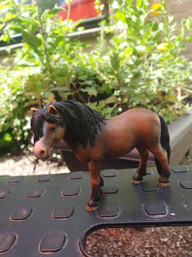 Dartmoor pony merrie Schleich 13651, Ophalen of Verzenden, Zo goed als nieuw, Paard, Beeldje of Figuurtje