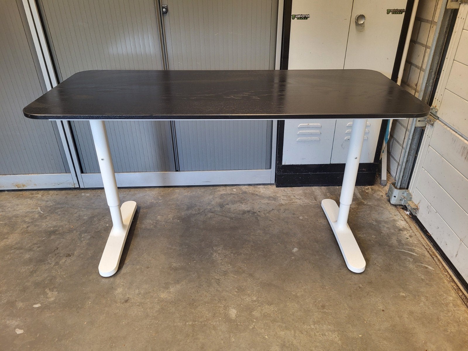 Verstelbaar bureau IKEA 1.40 m x 0.60 m, Ophalen, In hoogte verstelbaar, Zo goed als nieuw