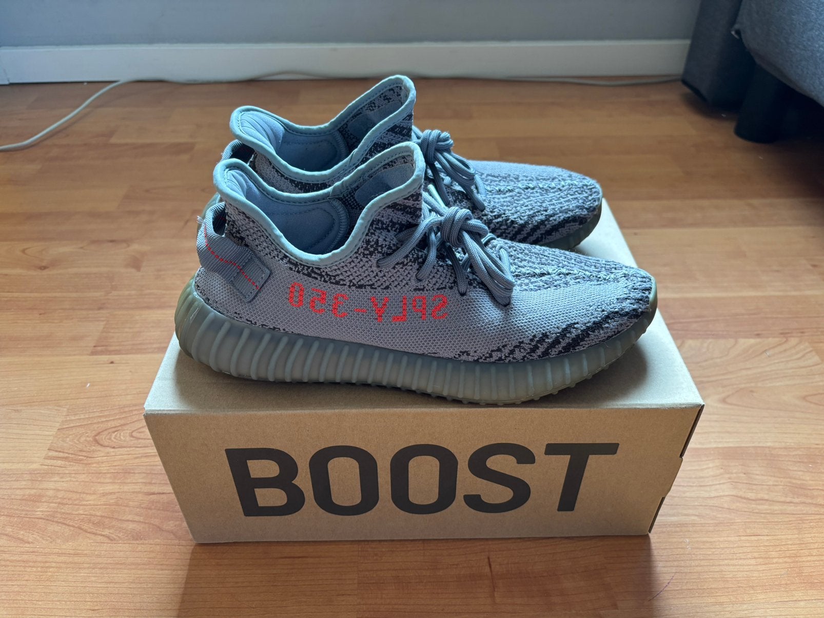 Adidas Yeezy Boost 350 V2 Beluga - Maat 42, Overige kleuren, Ophalen of Verzenden, Sneakers of Gympen, Gedragen