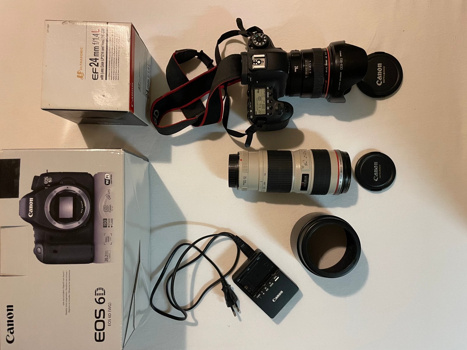 Canon 6D + Canon 24mm f1.4 L + Canon 70-200 f4 L + Lowepro, Spiegelreflex, Canon, Zo goed als nieuw, 20 megapixels