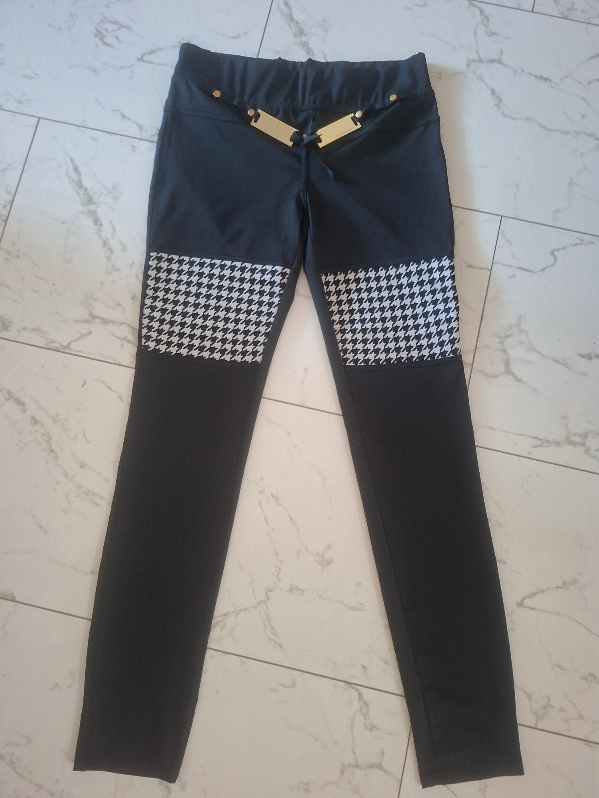 Zwarte broek met pied-de-poule details, Maat 38/40 (M), Zwart, Ophalen of Verzenden, Lang
